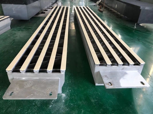 98-99,50% Contenido de alumina Elementos de deshidratación personalizados para la producción de la industria del papel